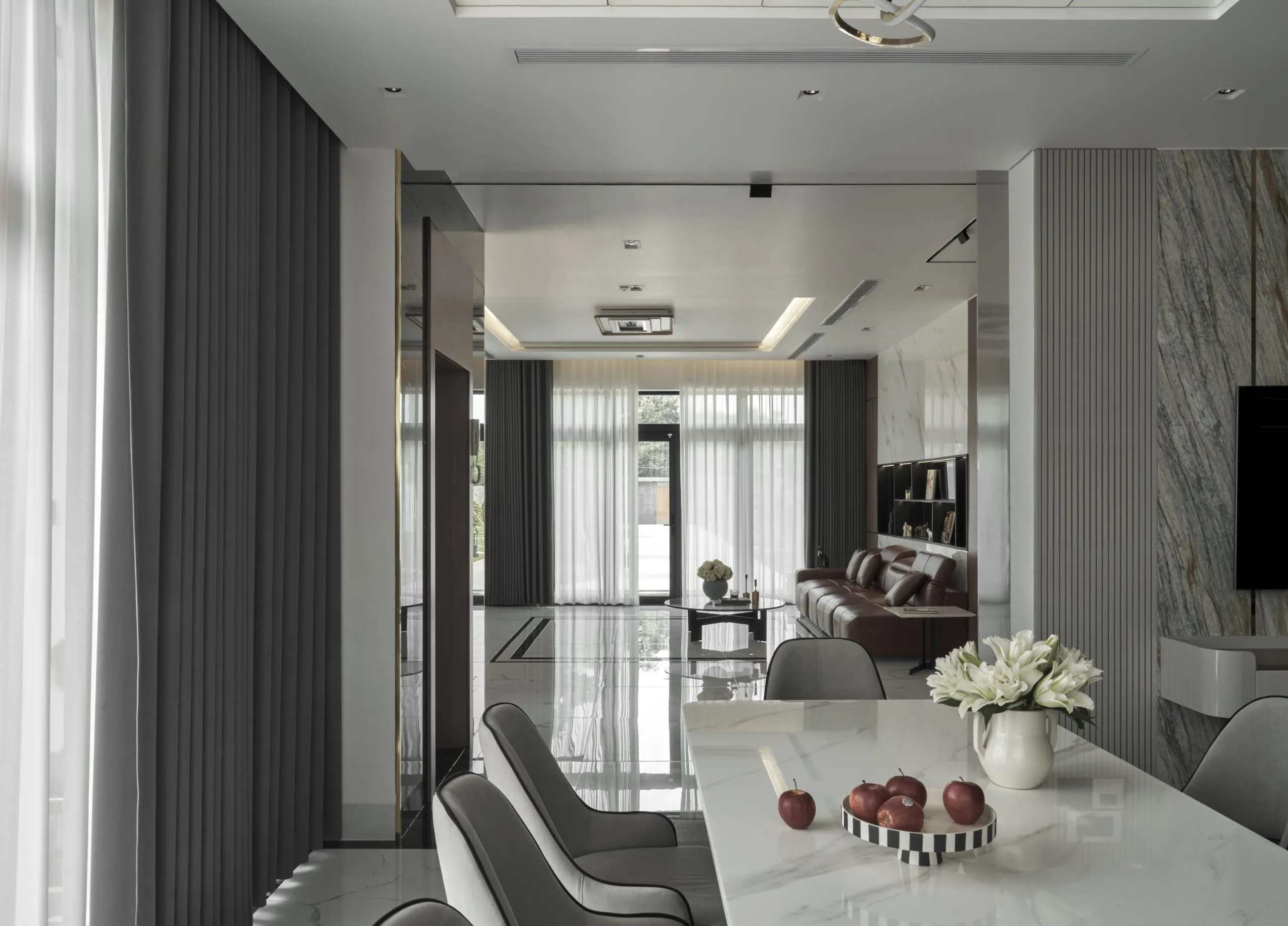 Top Thiết Kế Tủ Bếp Gỗ Phủ Melamine Hiện Đại: Thiết Kế Tinh Tế Với Đường Nét Tối Giản 15 080