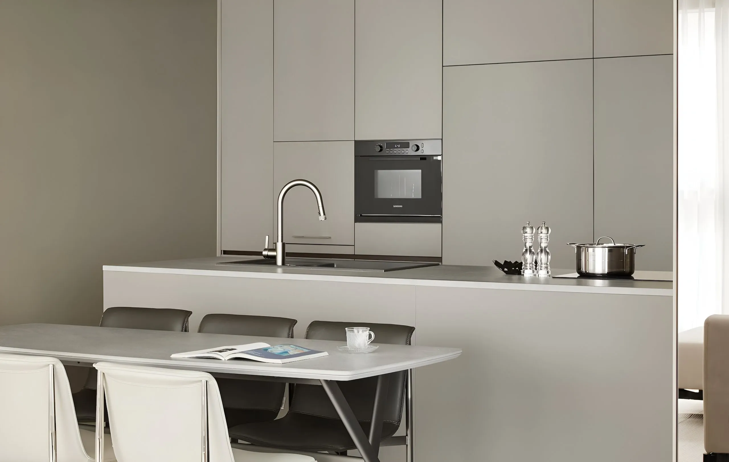 Hệ Tủ Bếp Gỗ Công Nghiệp Phủ Laminate: Lựa Chọn Tinh Tế Cho Nhà Bếp Hiện Đại 3 Hệ Tủ Bếp Gỗ Công Nghiệp Phủ Laminate: Lựa Chọn Tinh Tế Cho Nhà Bếp Hiện Đại - 1 | Xưởng sản xuất Nội Thất GP Furniture - Gia Phạm Furniture