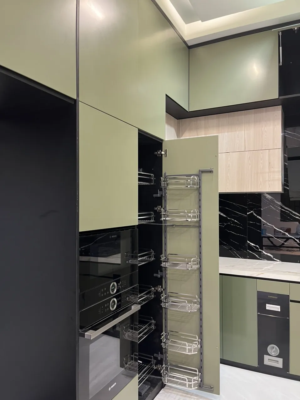 Top Thiết Kế Tủ Bếp Gỗ Phủ Melamine Hiện Đại: Thiết Kế Tinh Tế Với Đường Nét Tối Giản 25 33 1