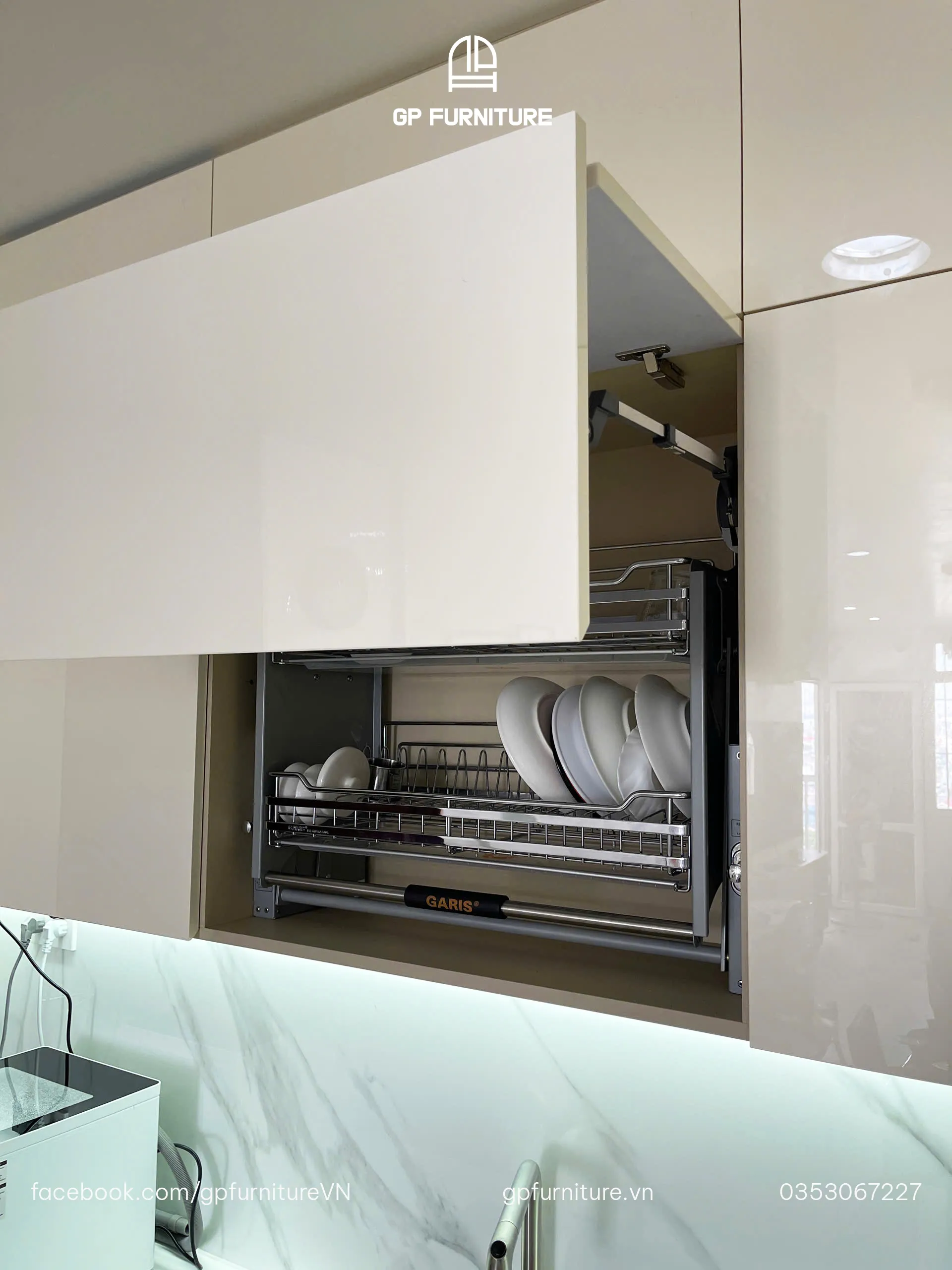 Top Mẫu Tủ Bếp Đẹp Hiện Đại: Tủ Bếp Gỗ Công Nghiệp Phủ Melamine GP Furniture 102 E 1