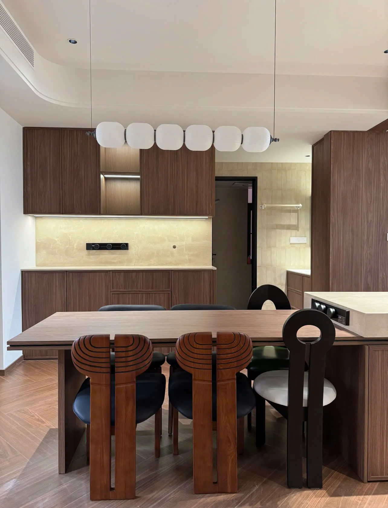 Bộ Sưu Tập Thiết Kế Tủ Bếp Gỗ Phong Cách Đa Dạng GP Furniture 80 Z6256332003053_74f066f209a09d28fd67566d7f30b587