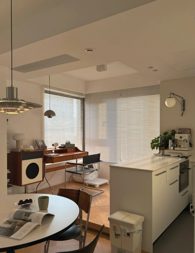 mid-century modern