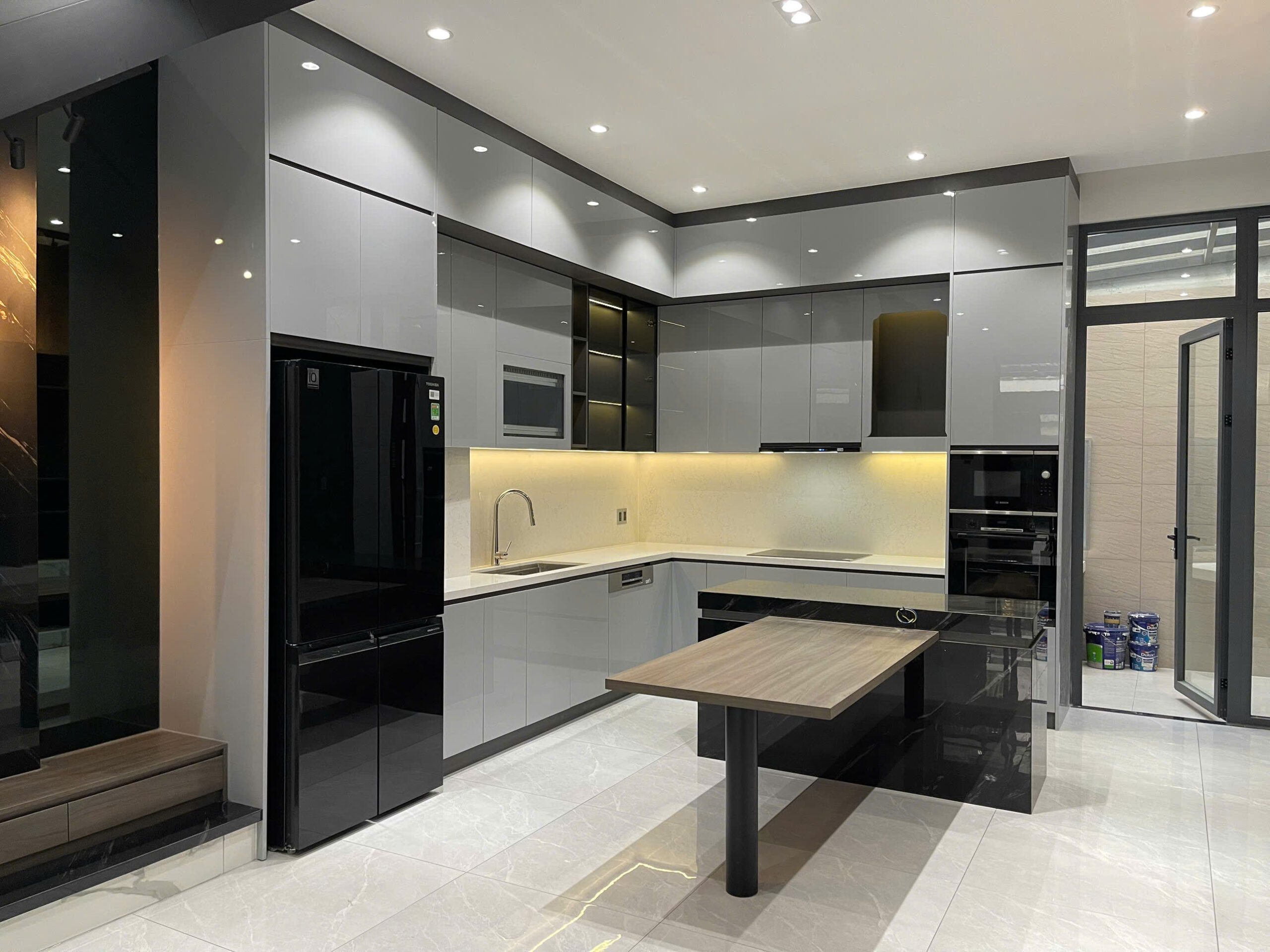 trọn gói tủ bếp acrylic sang trọng hiện đại