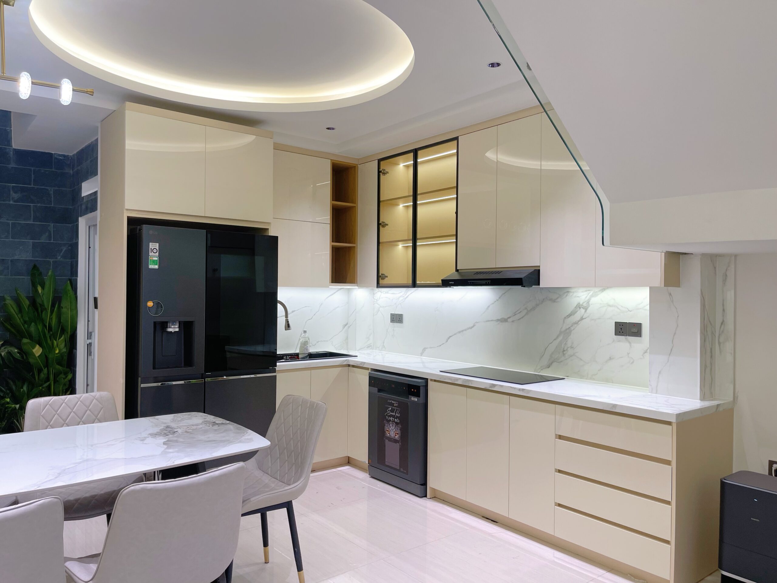 Hệ Tủ Bếp Acrylic Hiện Đại GP 2 IMG_0958