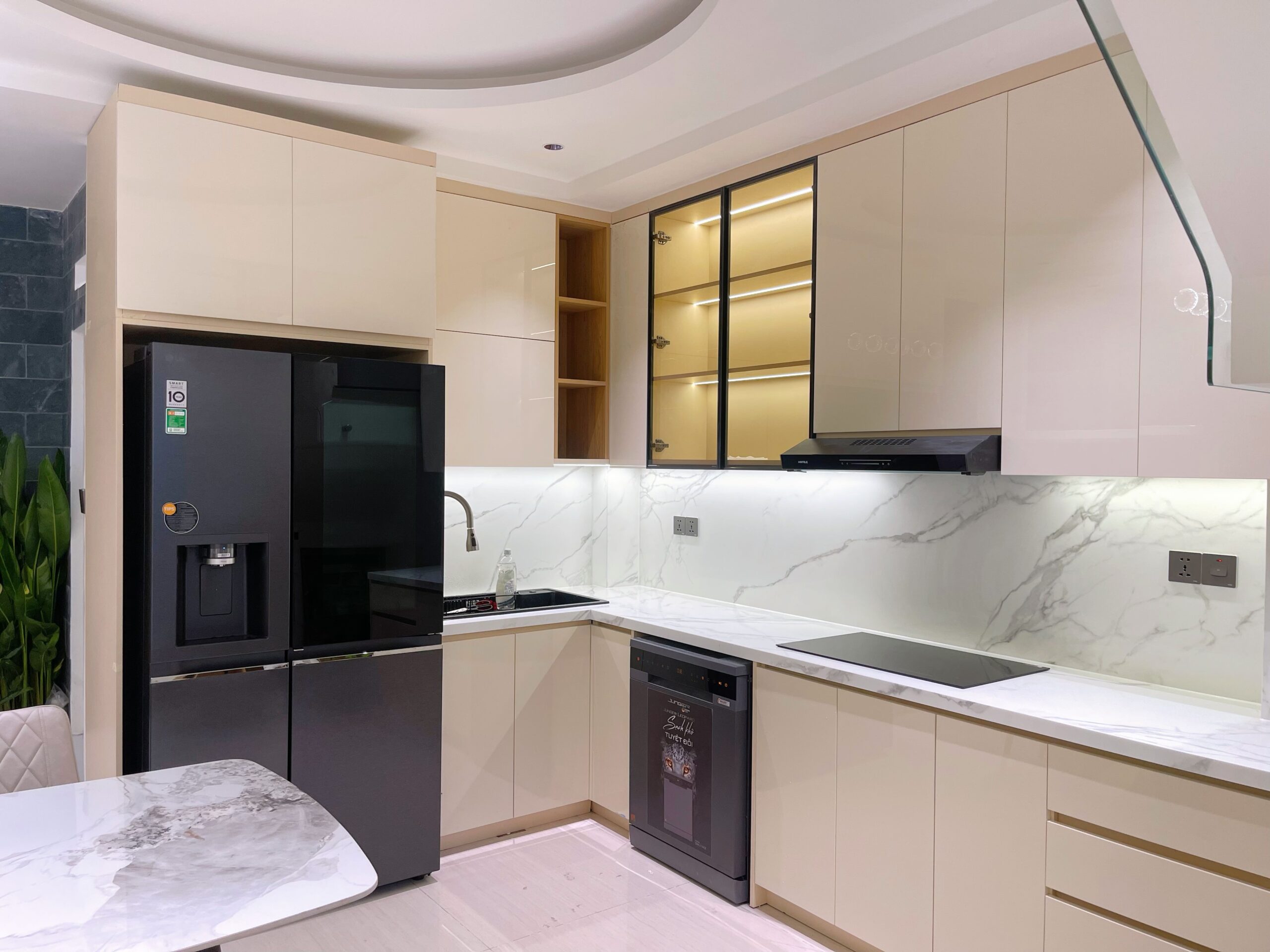 Hệ Tủ Bếp Acrylic Hiện Đại GP 9 IMG_0965