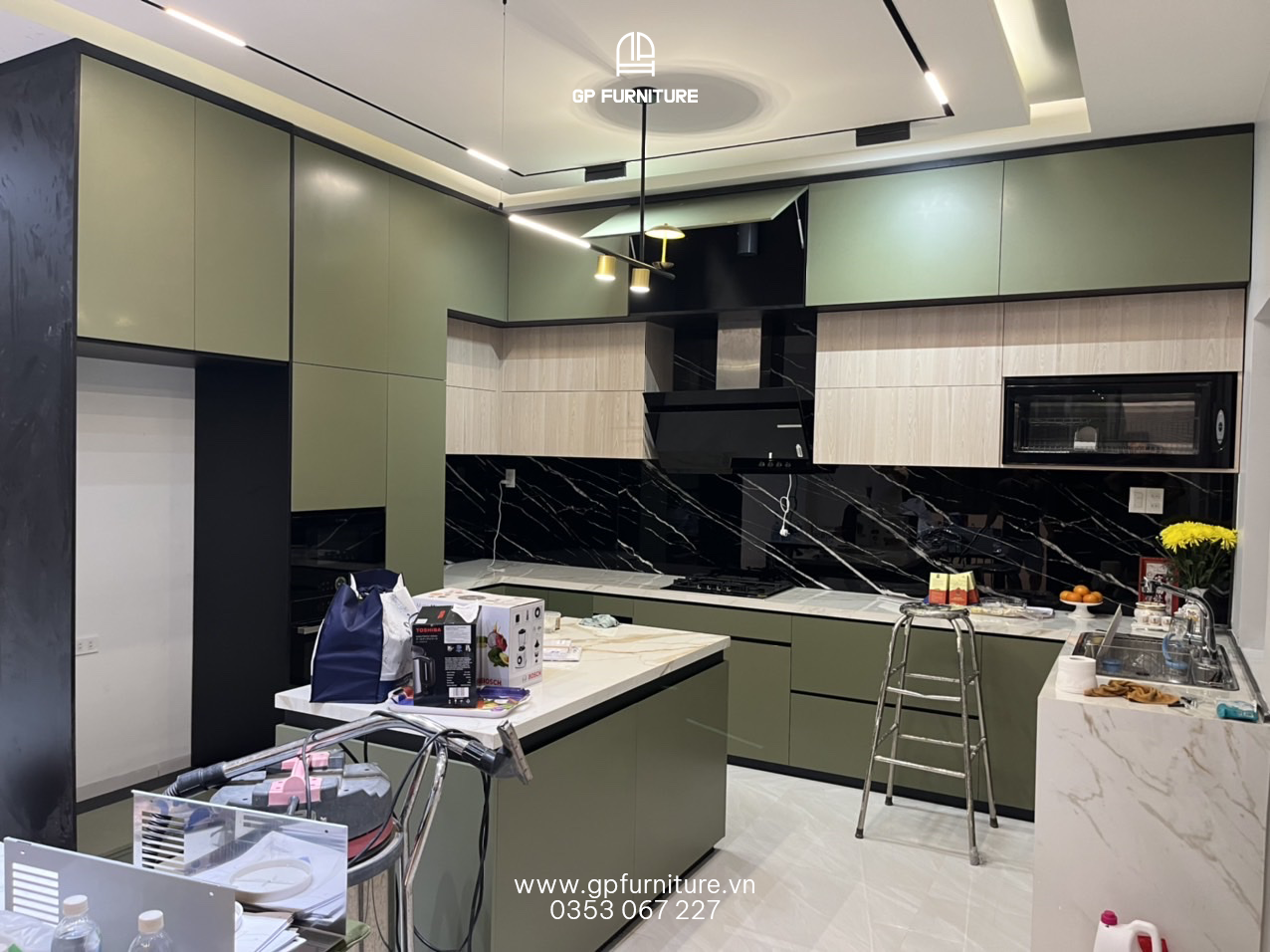 Z6009249032064_5844b9564263f80a31ac733d622568c8