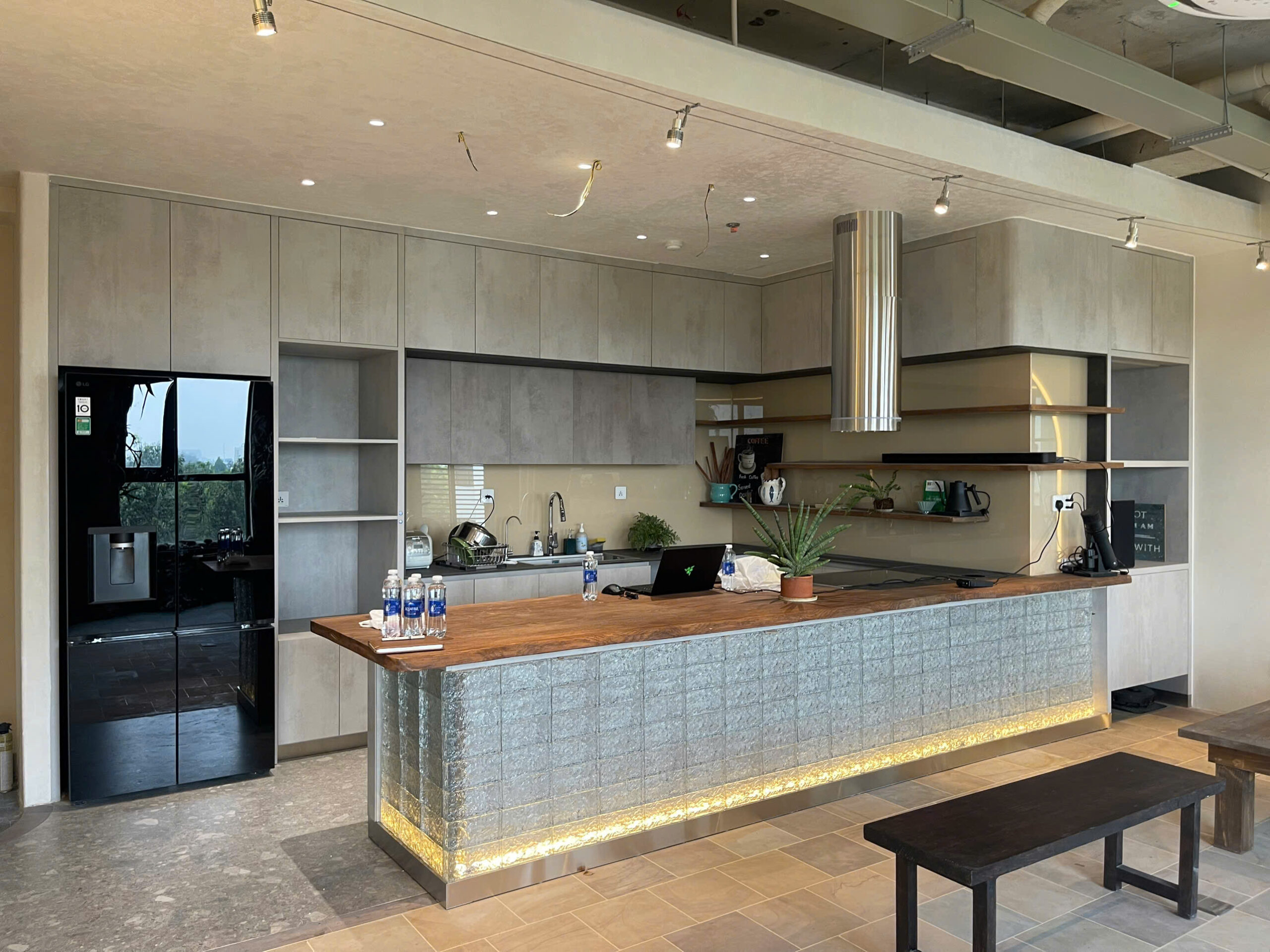 Z7239482208995_3c599ed2cac0153ead75ab9eb7c4dab2